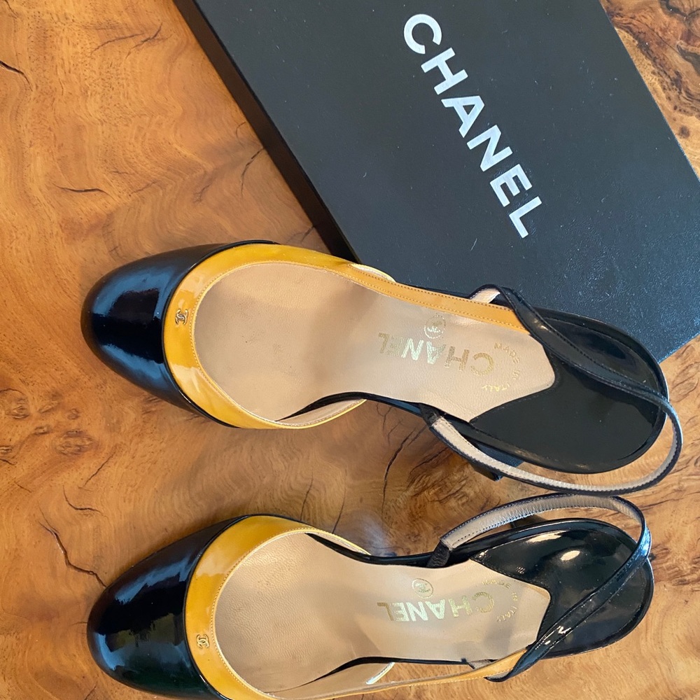 Channel classic shoes
